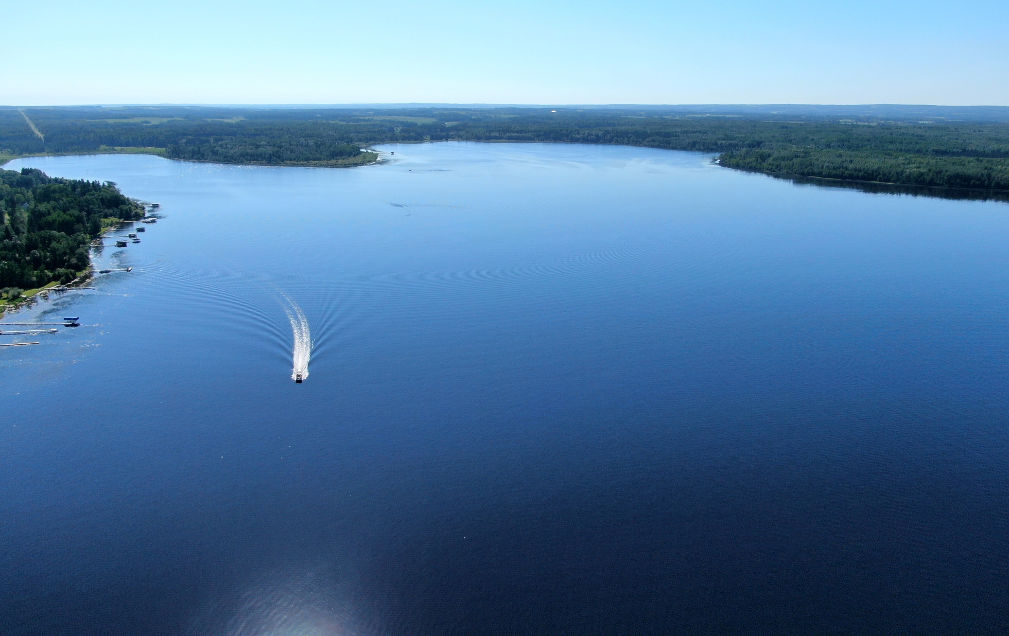 BL-Drone-East-Summer-Lake-Boat-Reflection-web